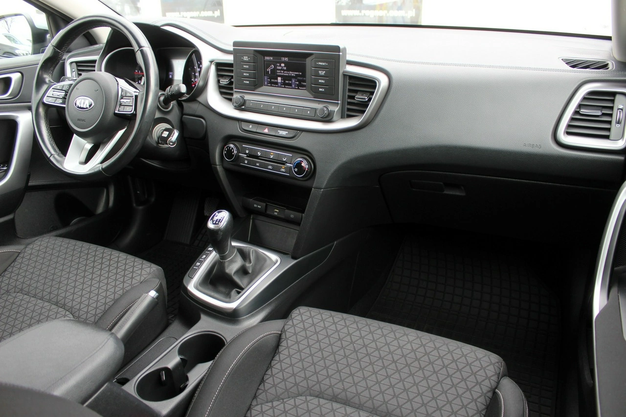 Kia Ceed - Zdjęcie 25