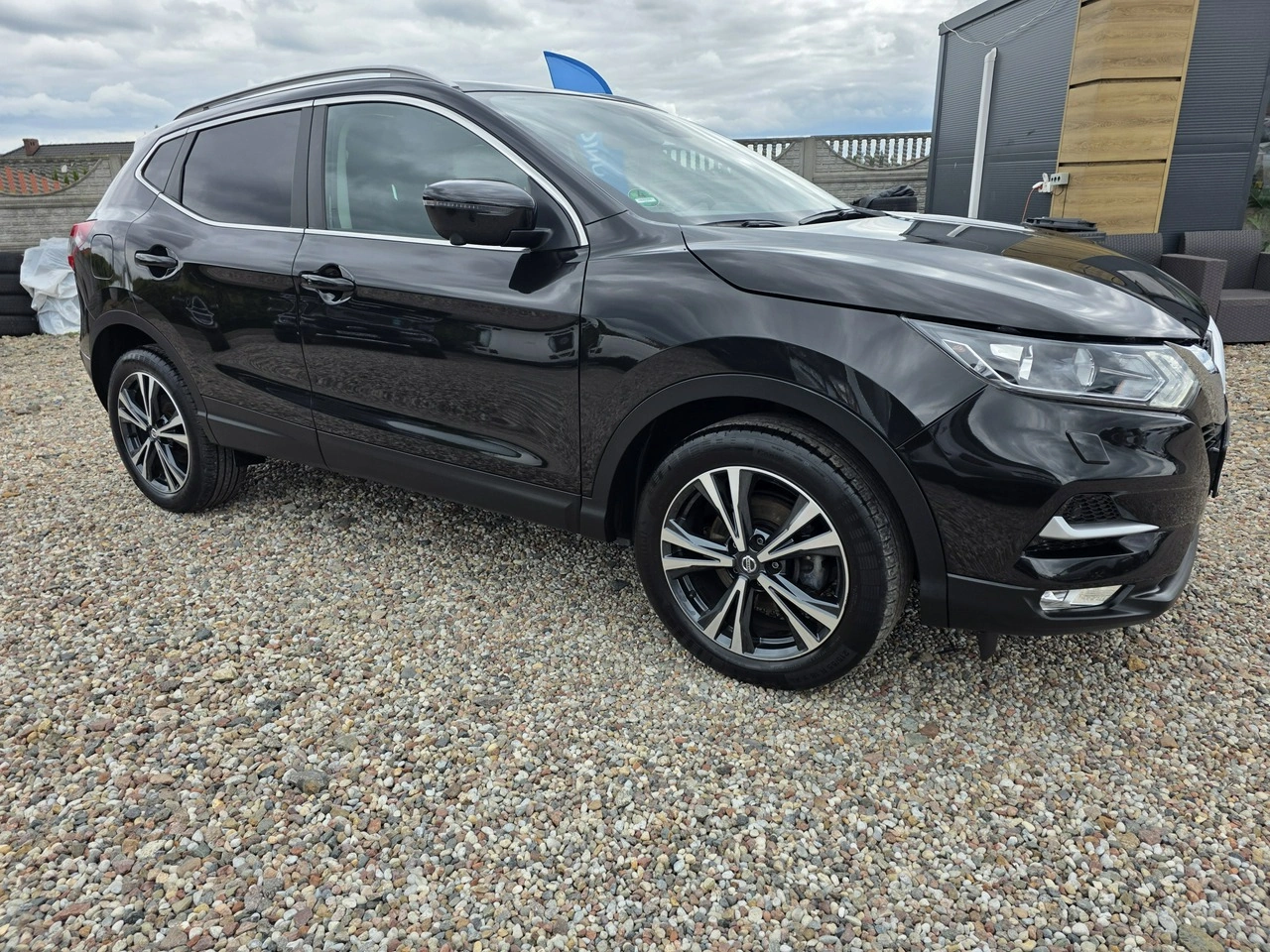 Nissan Qashqai - Zdjęcie 16