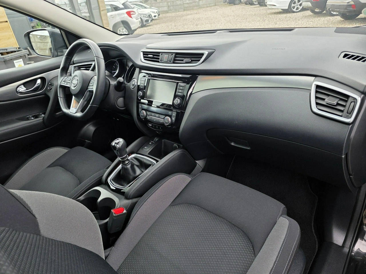 Nissan Qashqai - Zdjęcie 24