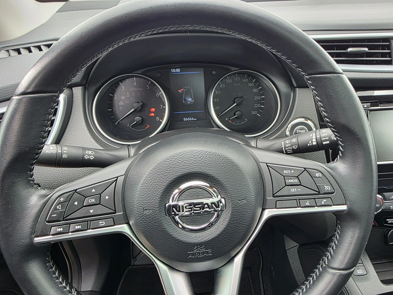 Nissan Qashqai - Zdjęcie 27