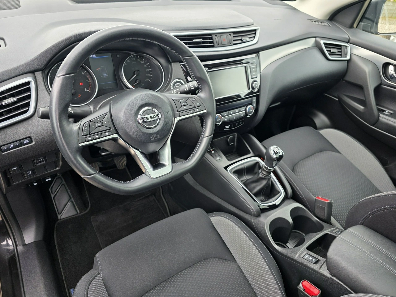 Nissan Qashqai - Zdjęcie 28