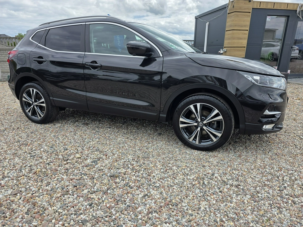 Nissan Qashqai - Zdjęcie 33
