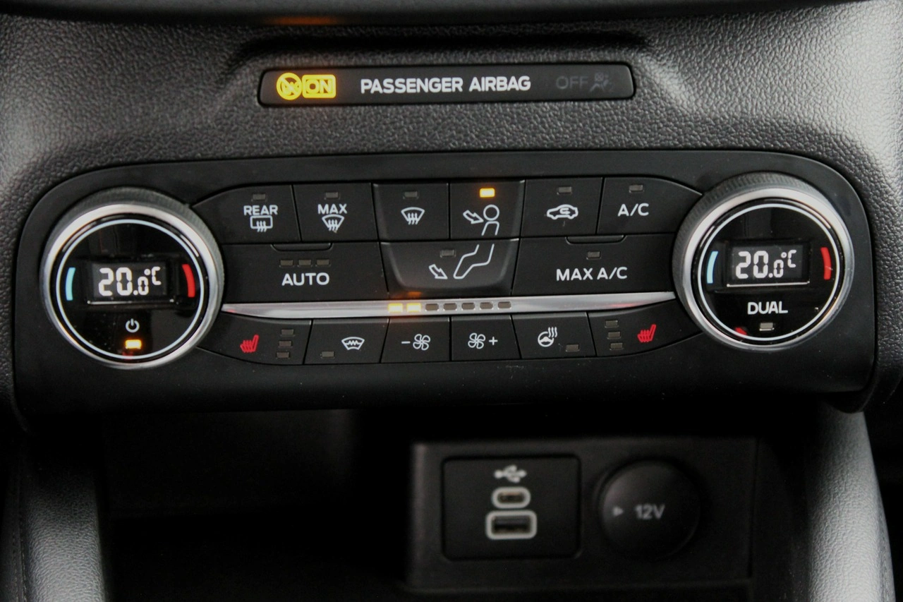 Ford Kuga - Zdjęcie 16