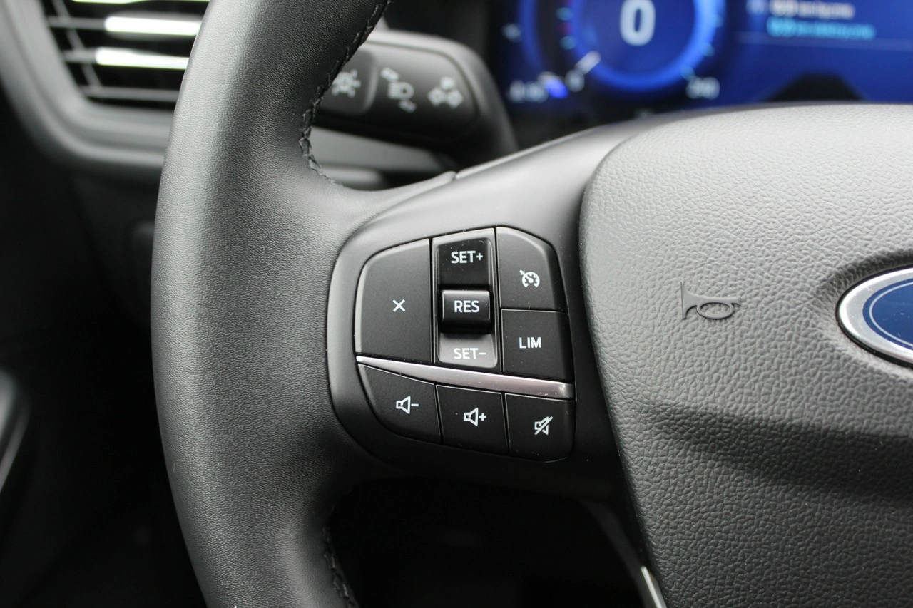 Ford Kuga - Zdjęcie 24