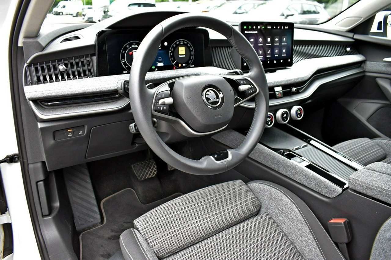 Skoda Superb - Zdjęcie 8