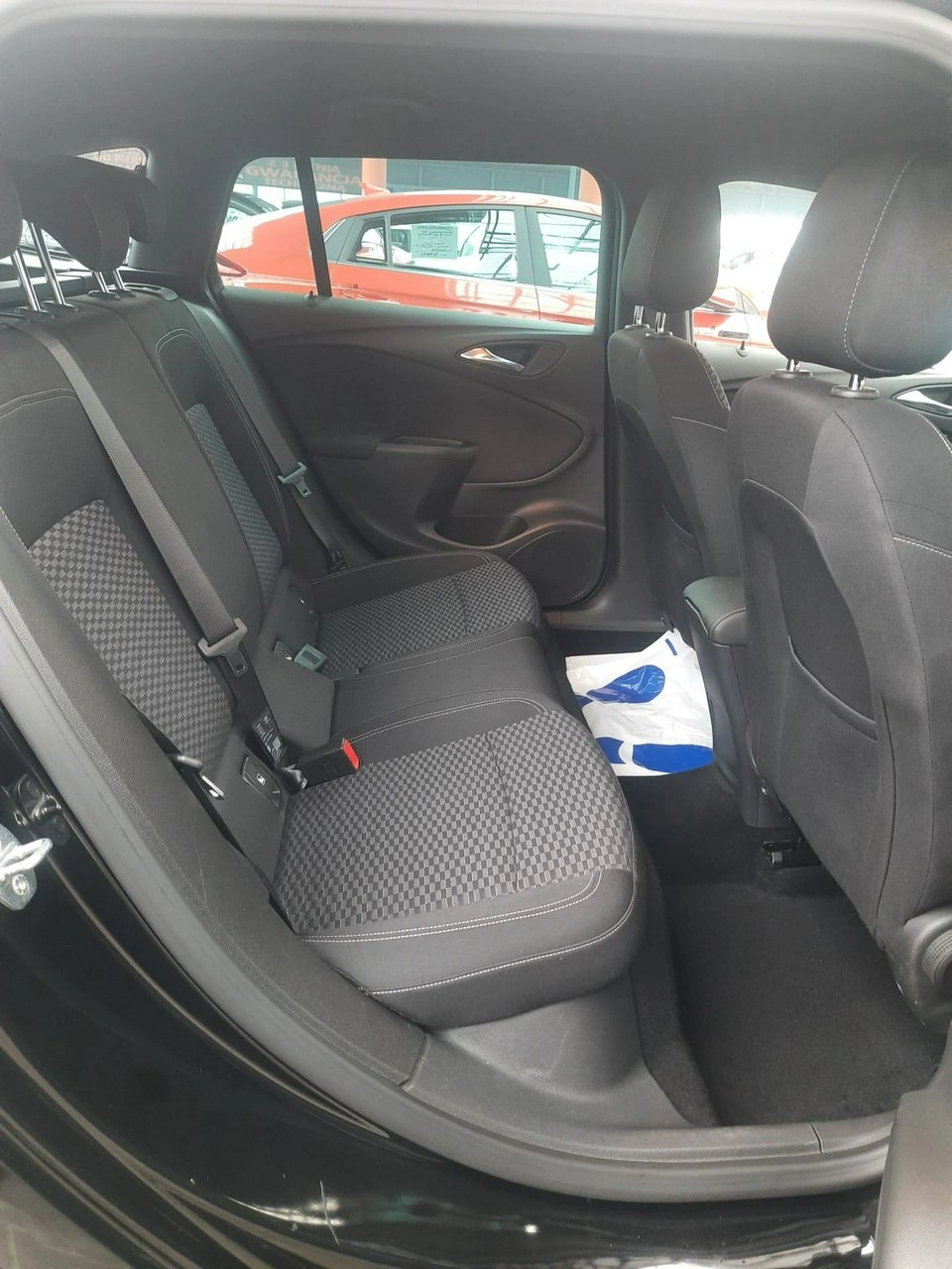 Opel Astra - Zdjęcie 30