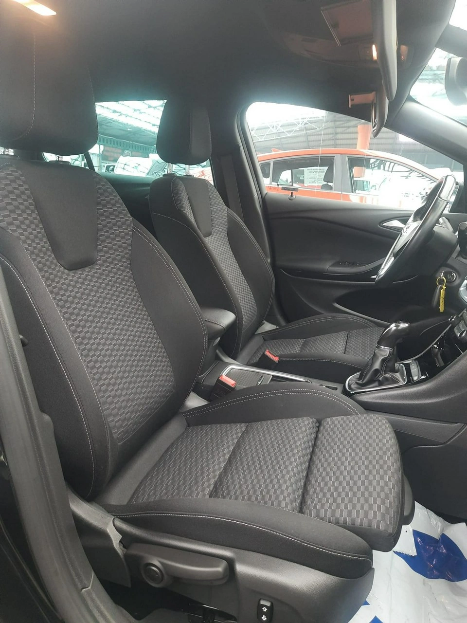 Opel Astra - Zdjęcie 31