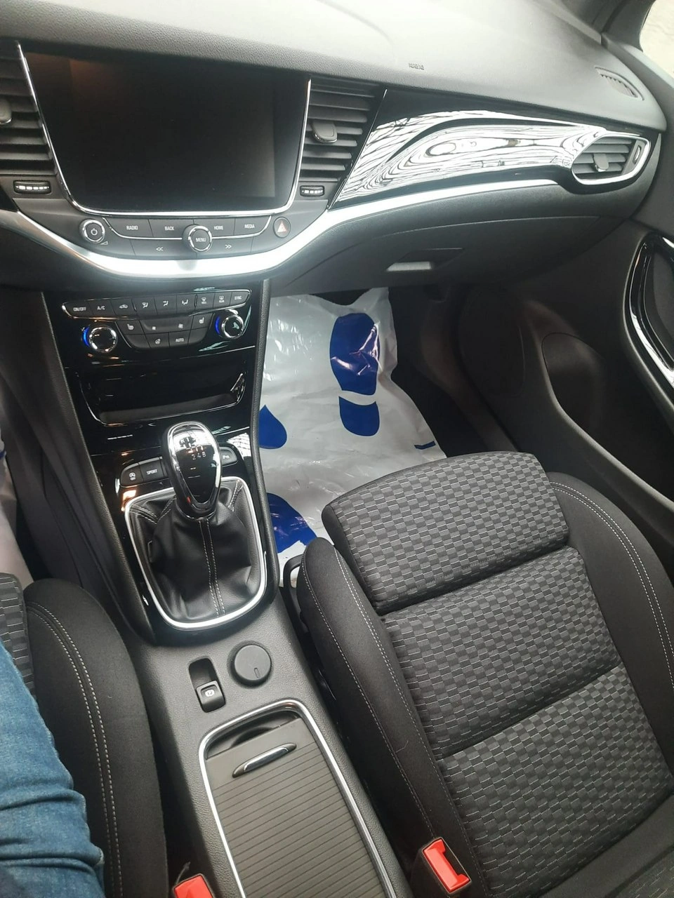 Opel Astra - Zdjęcie 25