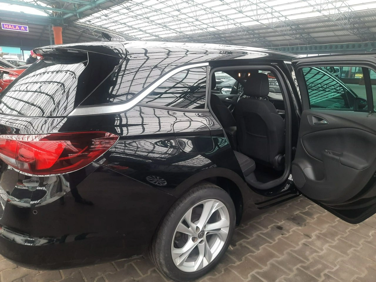 Opel Astra - Zdjęcie 7