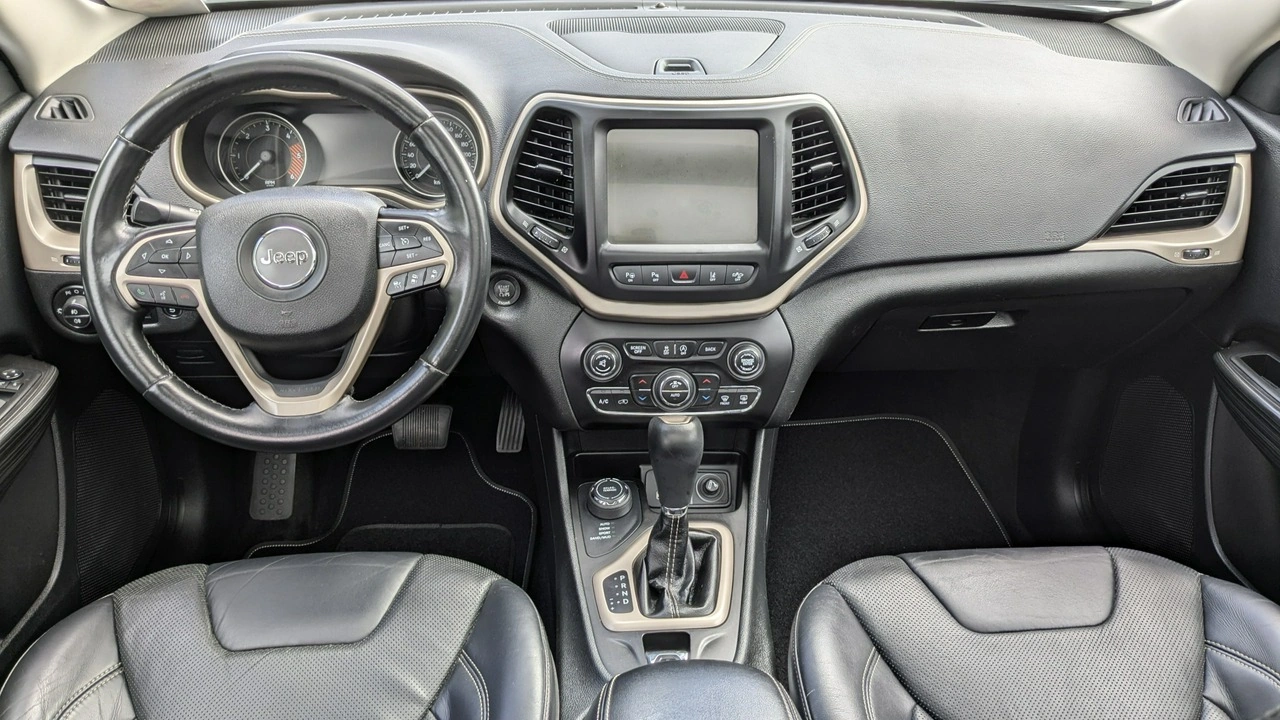 Jeep Cherokee - Zdjęcie 25