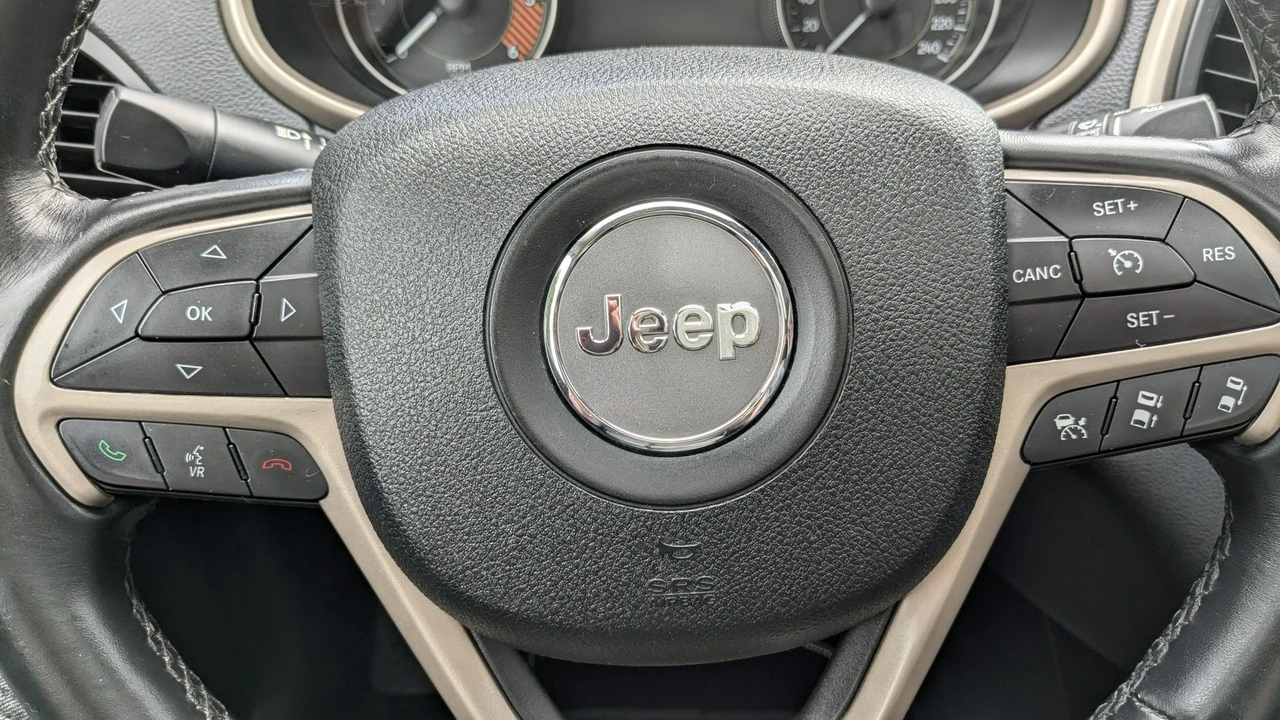 Jeep Cherokee - Zdjęcie 26