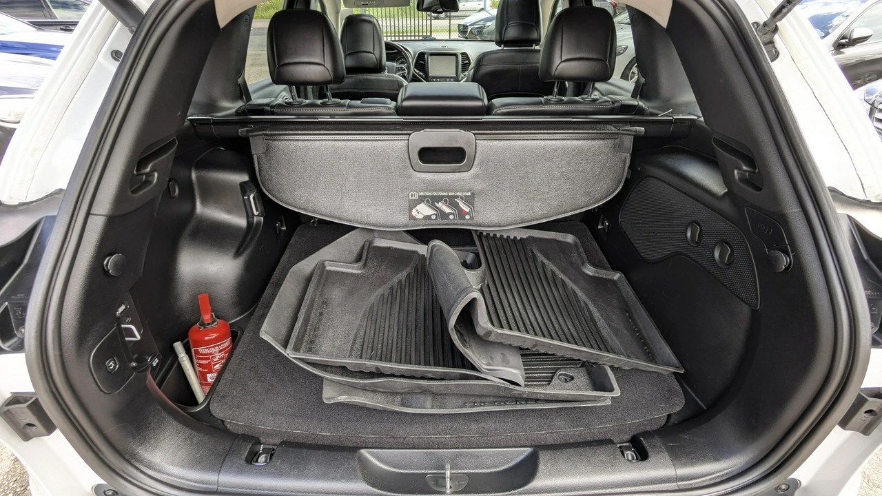 Jeep Cherokee - Zdjęcie 37