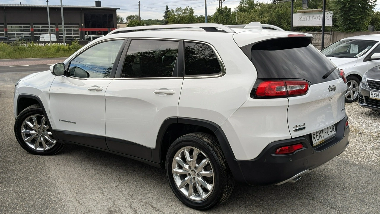 Jeep Cherokee - Zdjęcie 8