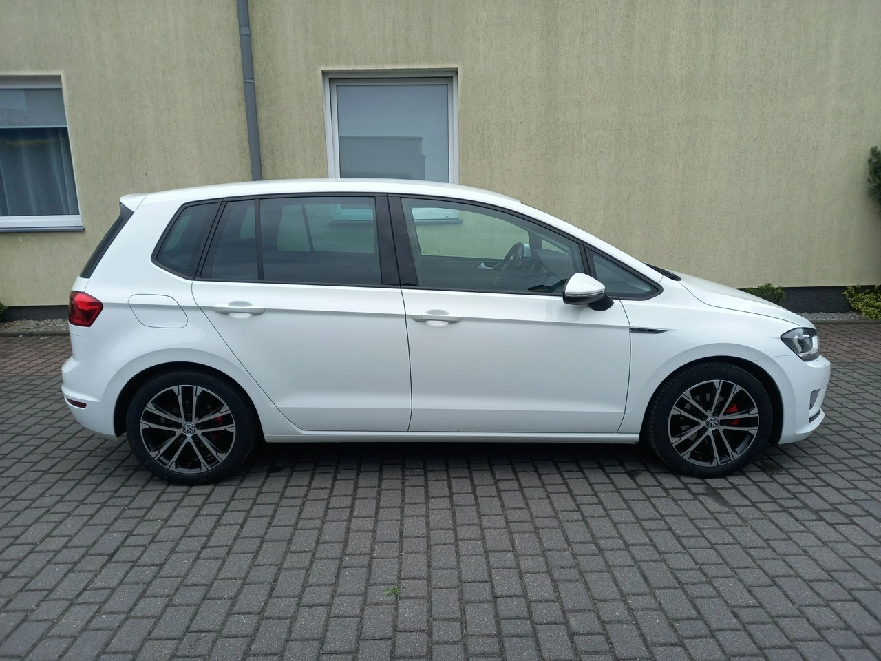 Volkswagen Golf Sportsvan - Zdjęcie 11