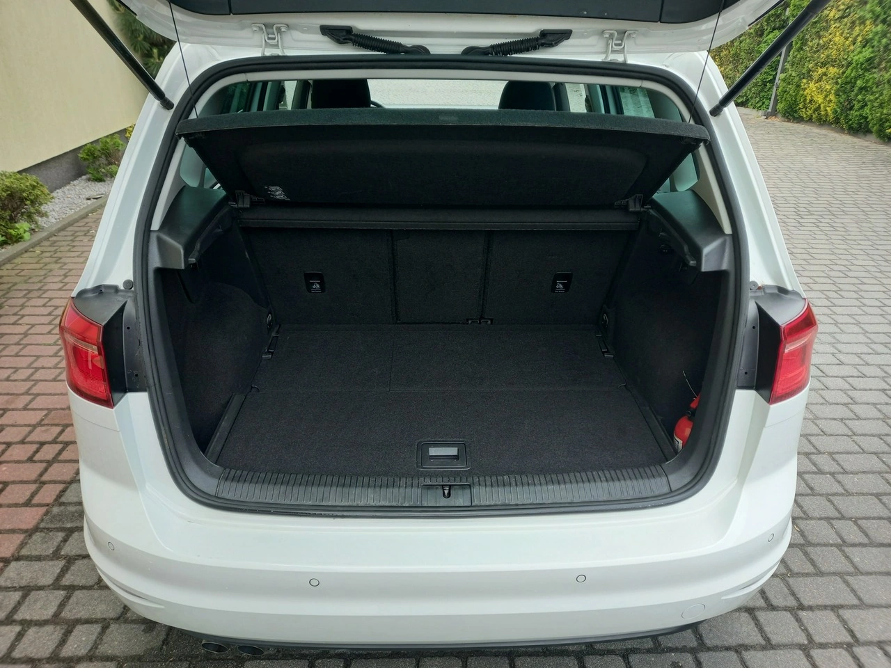 Volkswagen Golf Sportsvan - Zdjęcie 14