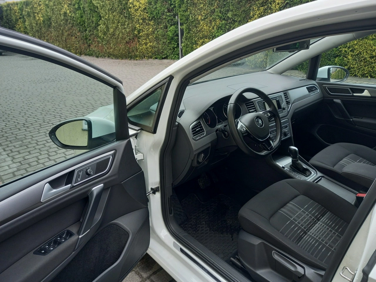 Volkswagen Golf Sportsvan - Zdjęcie 28
