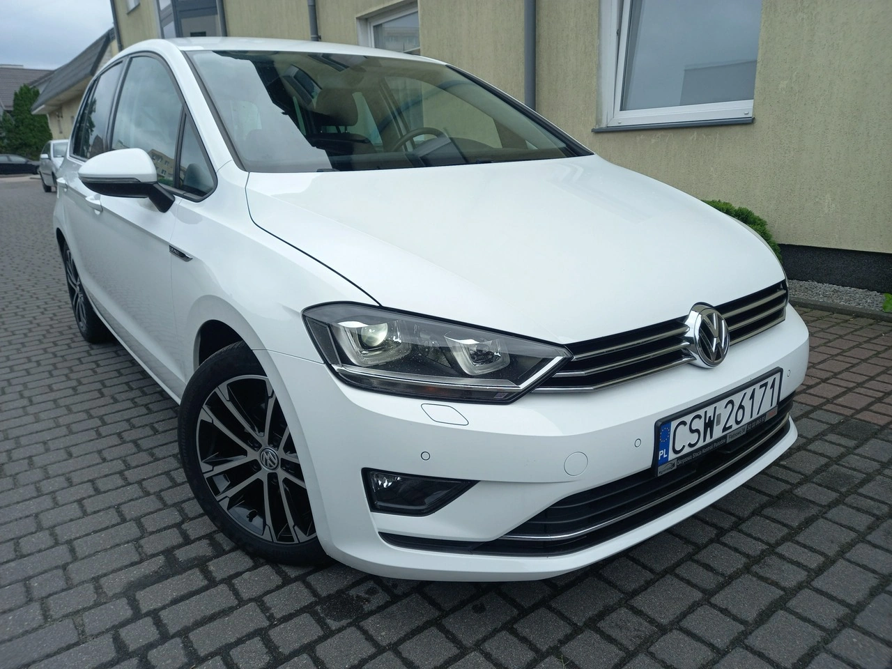 Volkswagen Golf Sportsvan - Zdjęcie 2