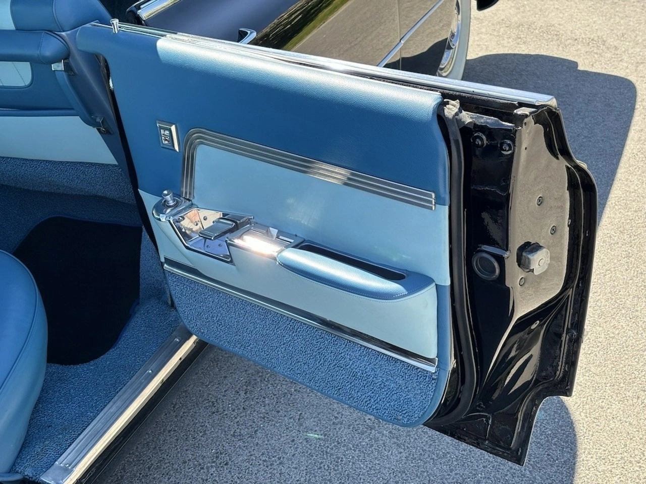 Cadillac Deville - Zdjęcie 12