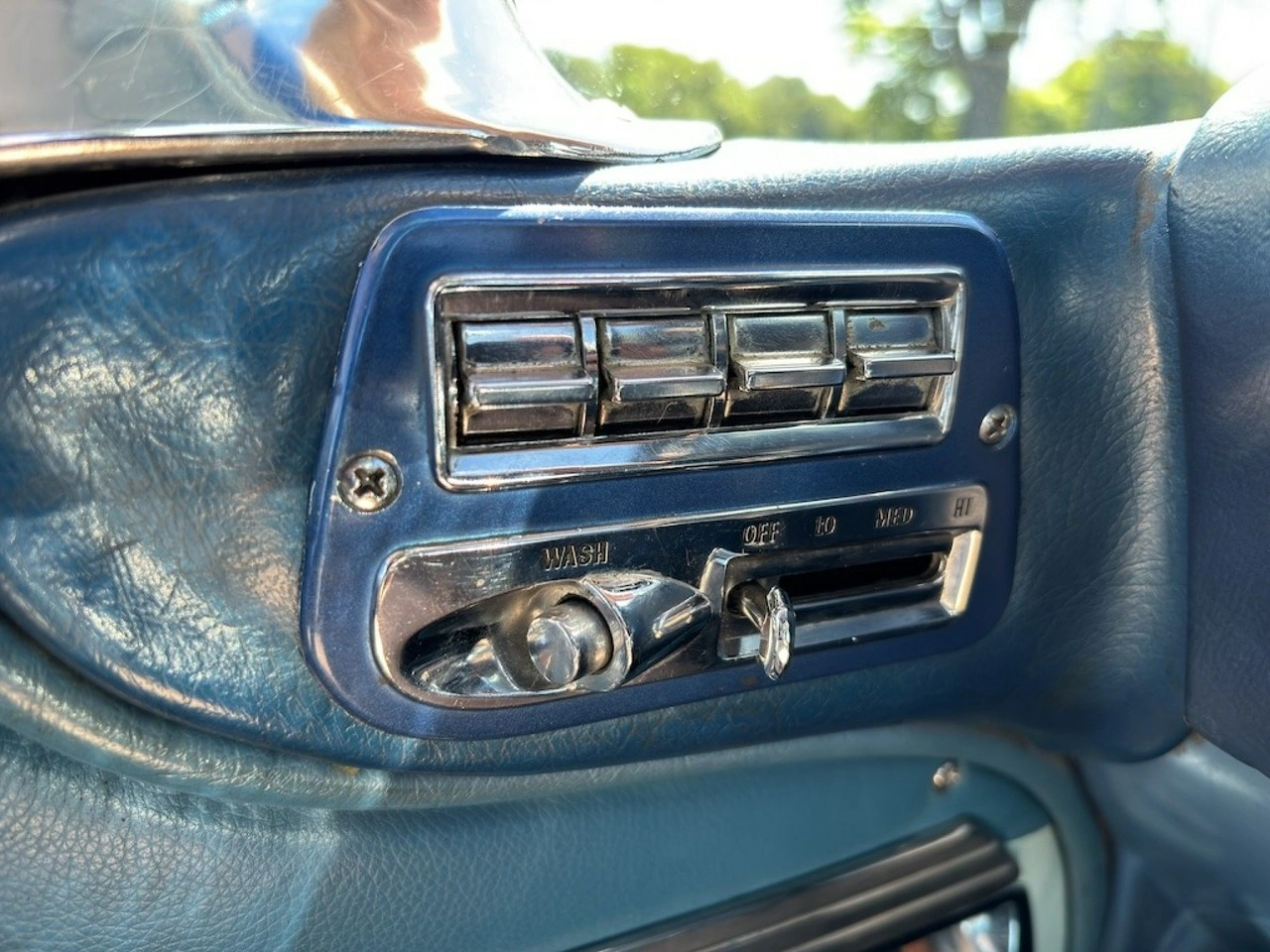 Cadillac Deville - Zdjęcie 34