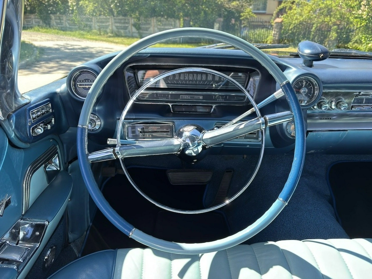 Cadillac Deville - Zdjęcie 37