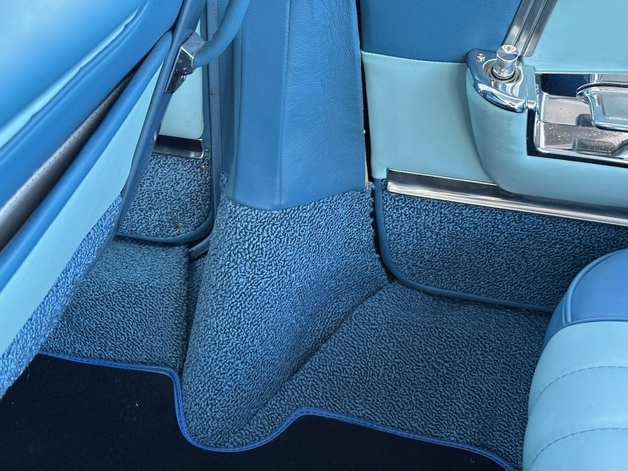 Cadillac Deville - Zdjęcie 39
