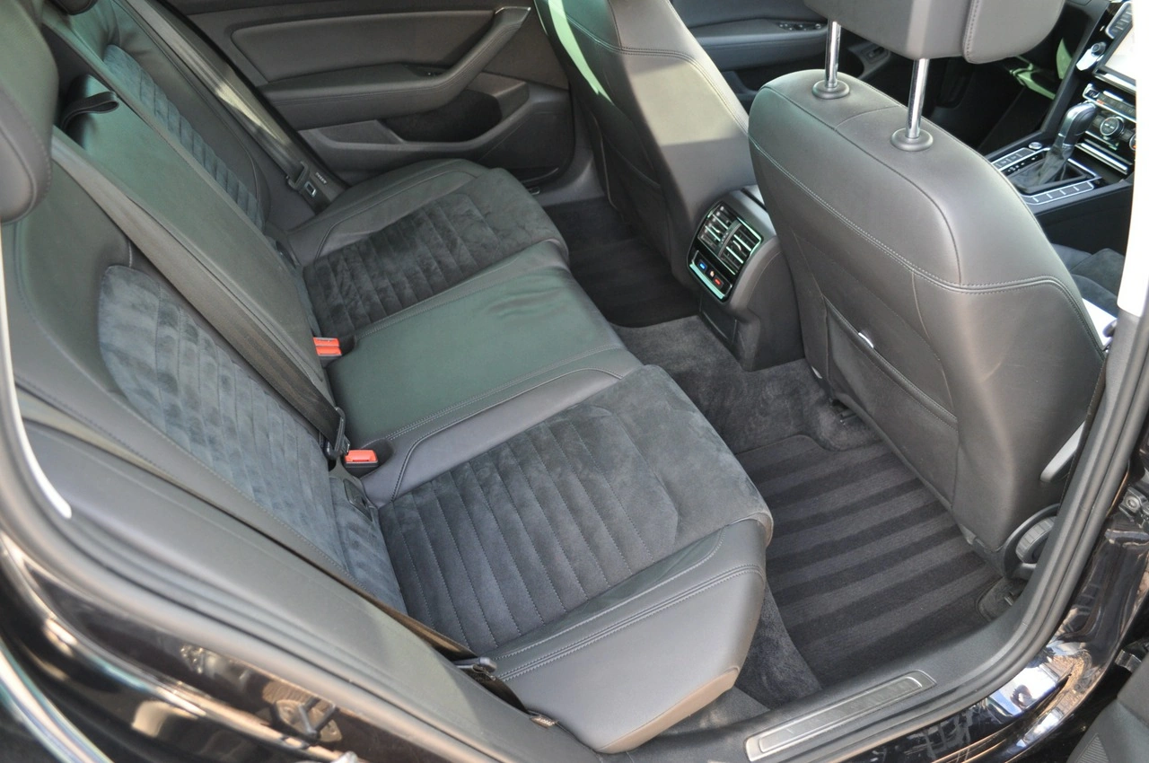 Volkswagen Passat - Zdjęcie 29