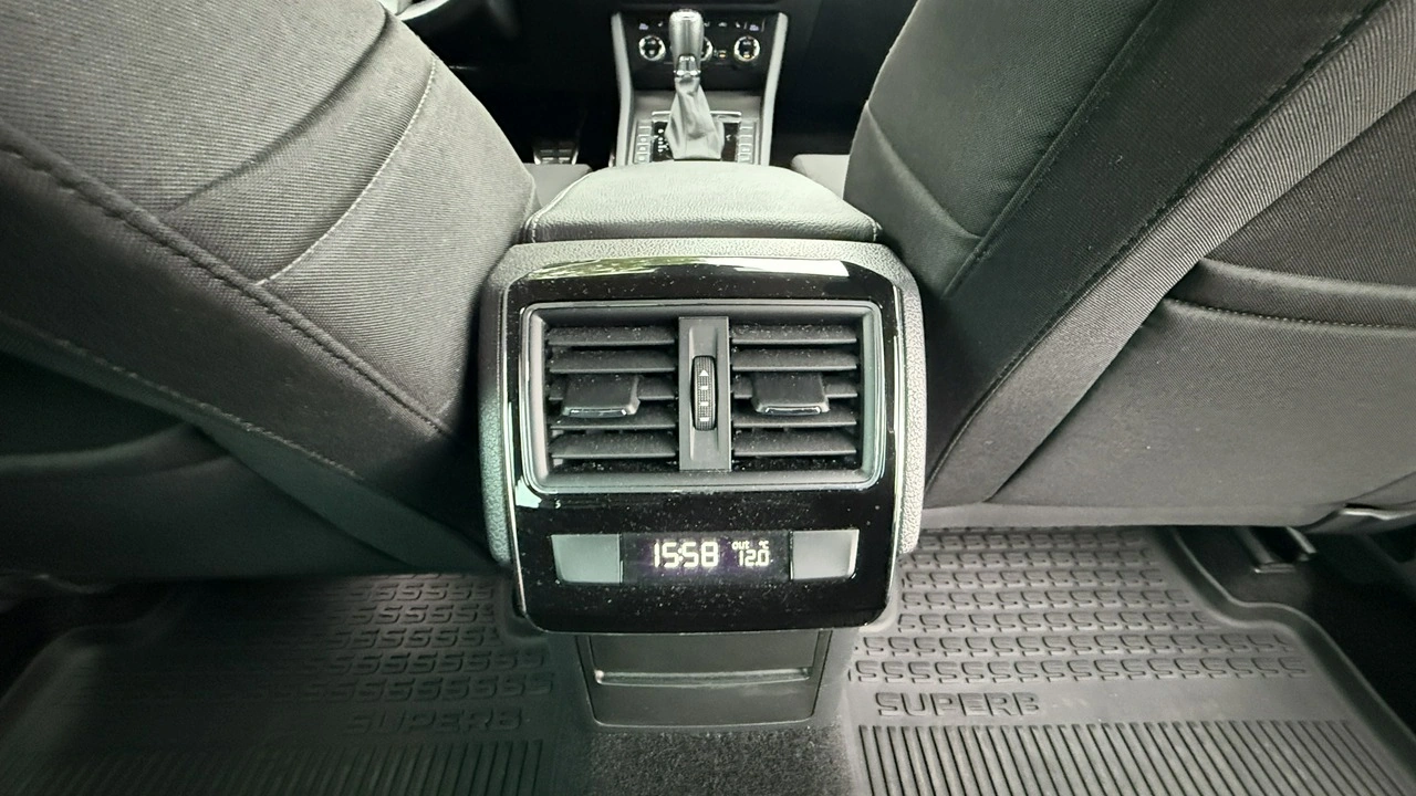 Skoda Superb - Zdjęcie 17