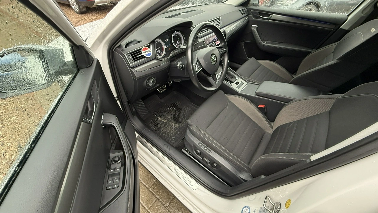 Skoda Superb - Zdjęcie 19