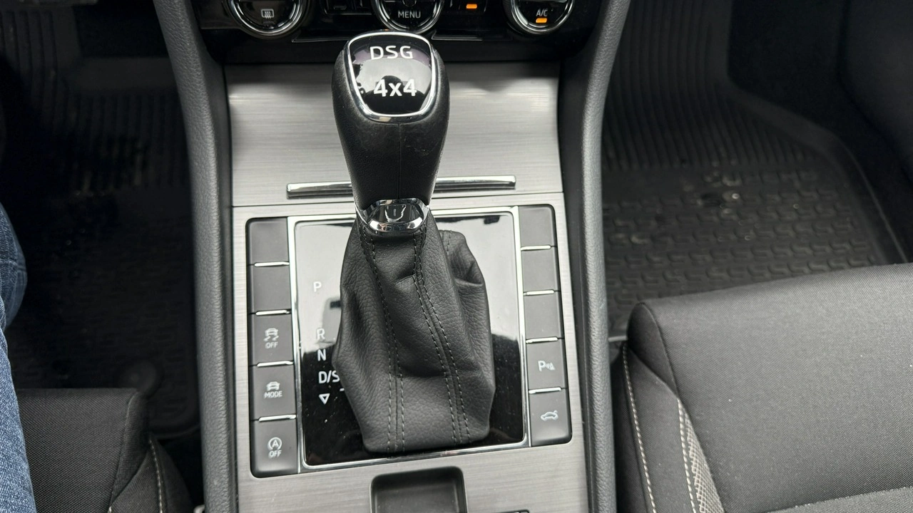 Skoda Superb - Zdjęcie 28