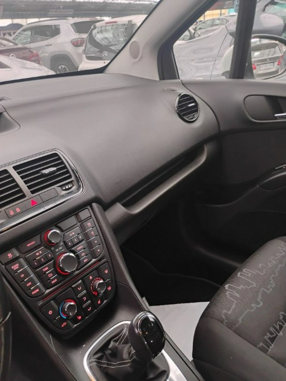 Opel Meriva - Zdjęcie 15