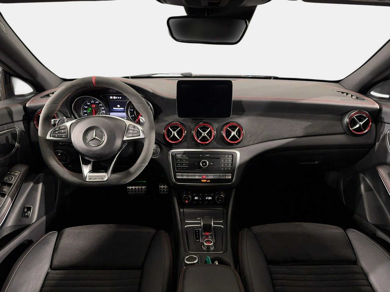 Mercedes CLA 45 AMG - Zdjęcie 19