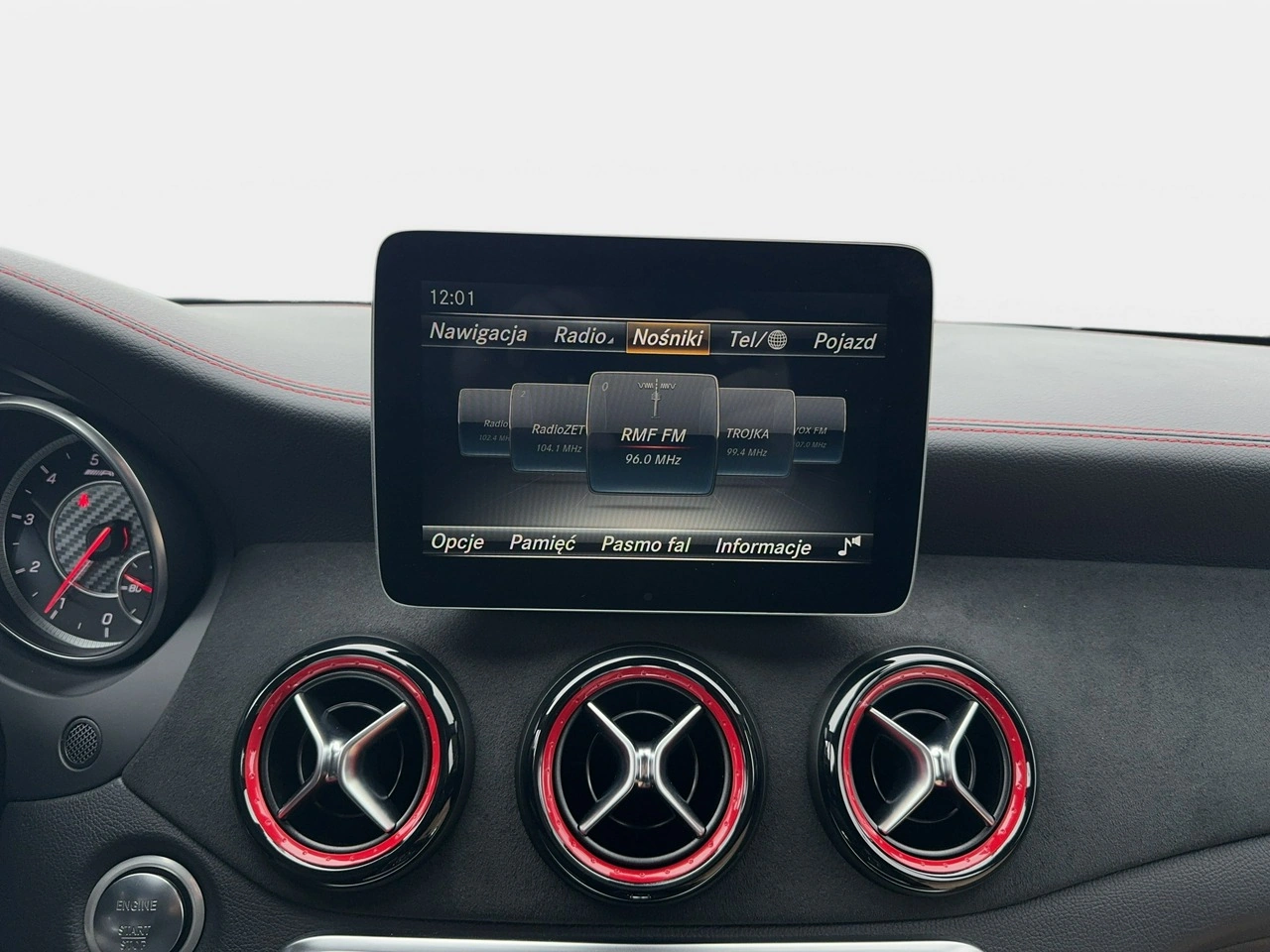 Mercedes CLA 45 AMG - Zdjęcie 26