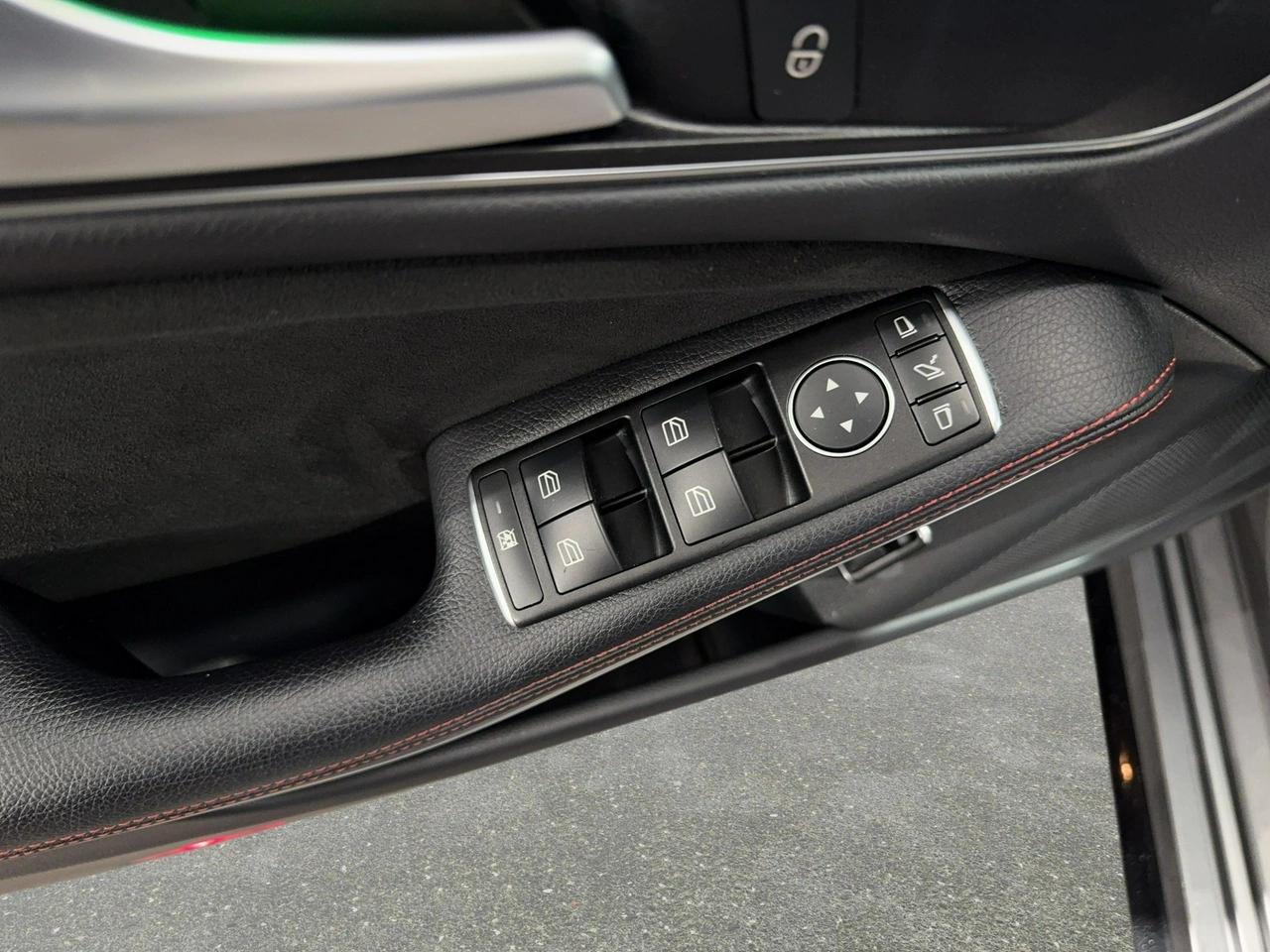 Mercedes CLA 45 AMG - Zdjęcie 32