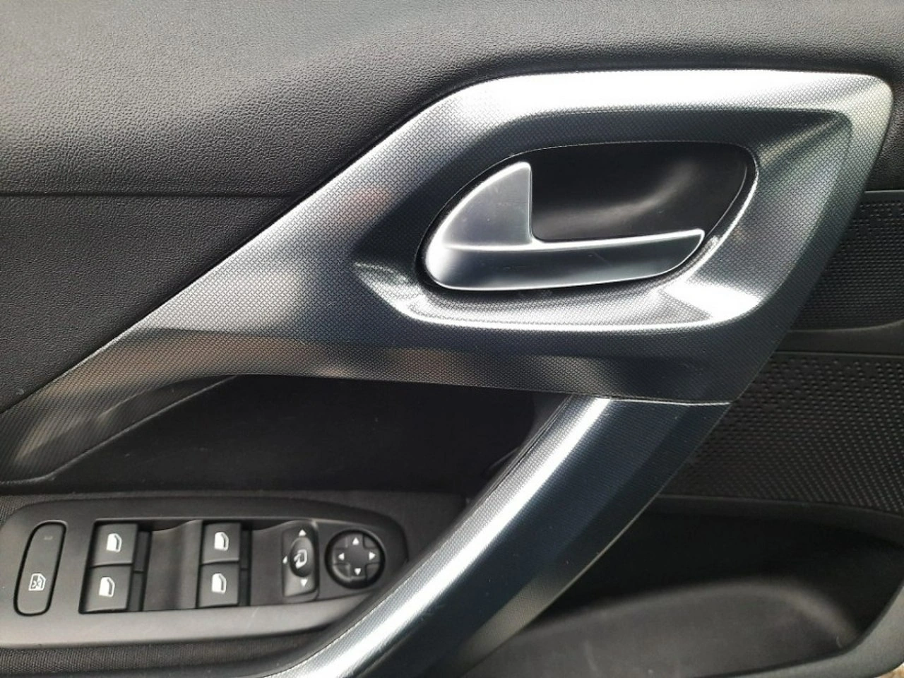 Peugeot 2008 - Zdjęcie 20