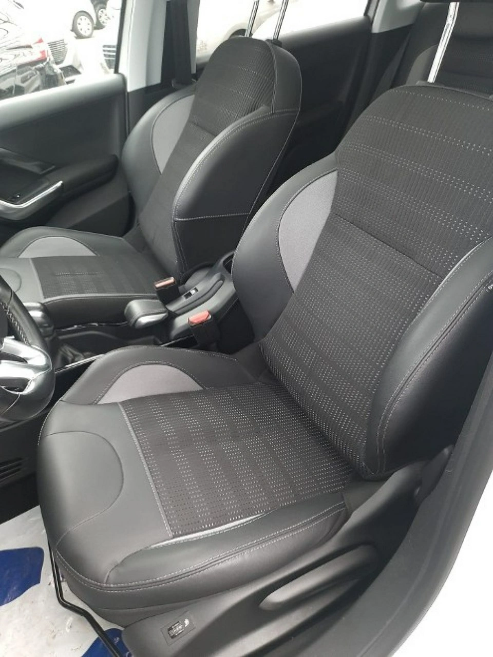 Peugeot 2008 - Zdjęcie 13