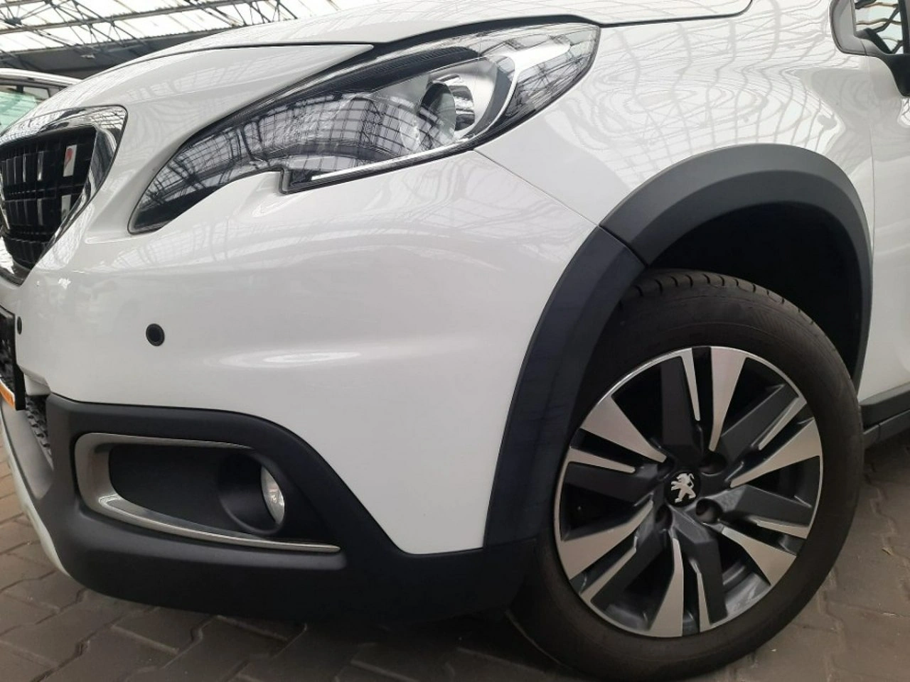 Peugeot 2008 - Zdjęcie 4