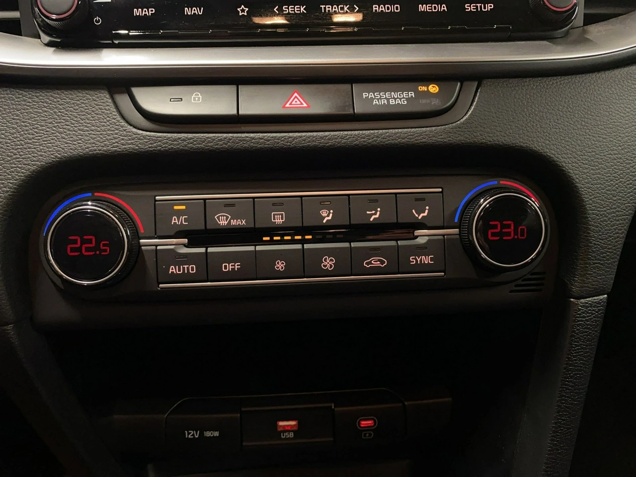 Kia Ceed - Zdjęcie 33