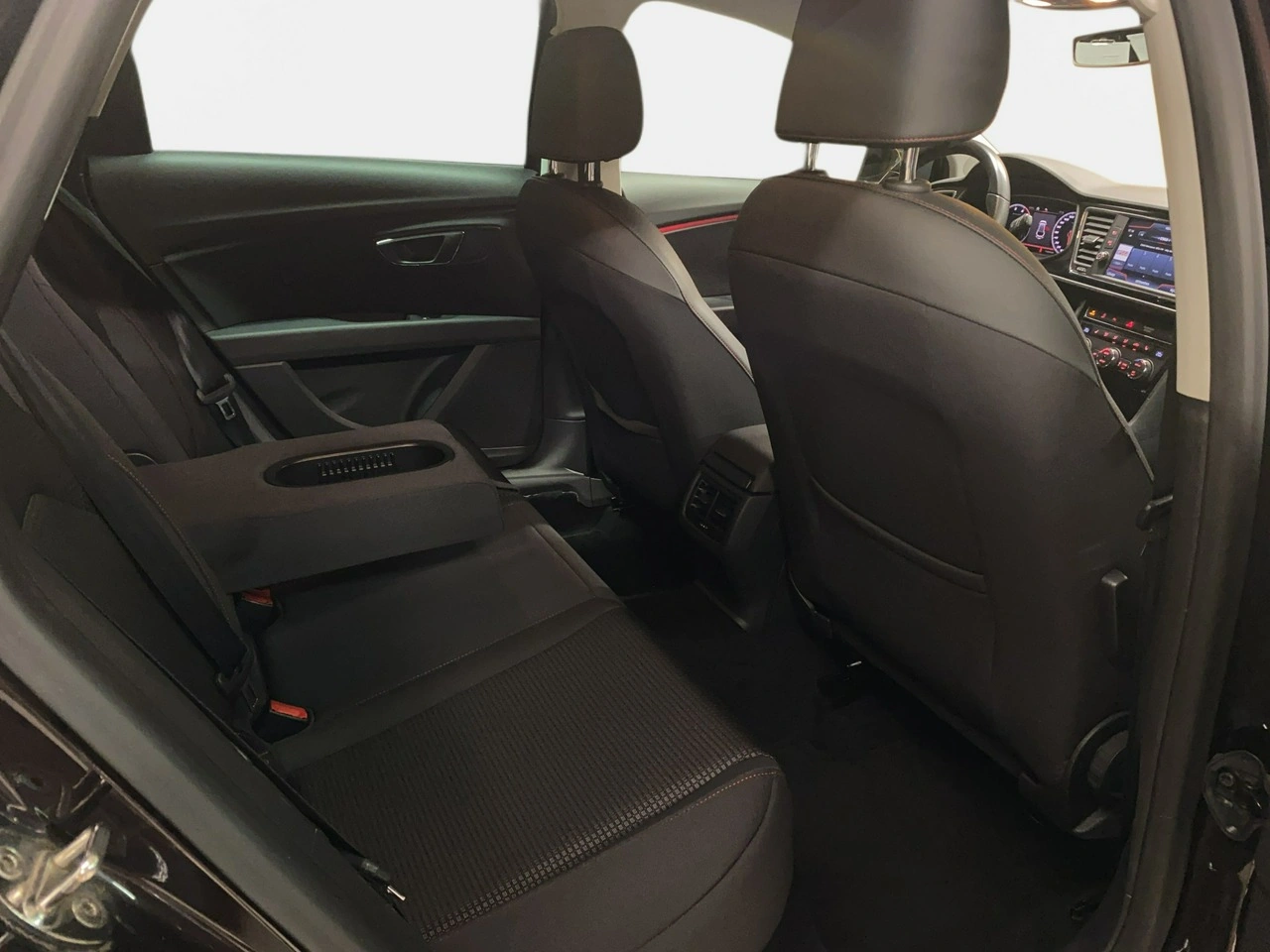 Seat Leon Sportstourer - Zdjęcie 14