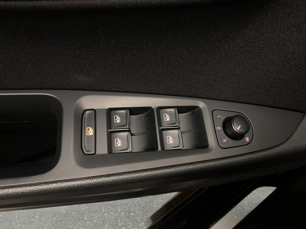 Seat Leon Sportstourer - Zdjęcie 35