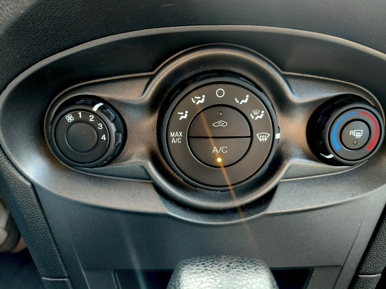 Ford Fiesta - Zdjęcie 9