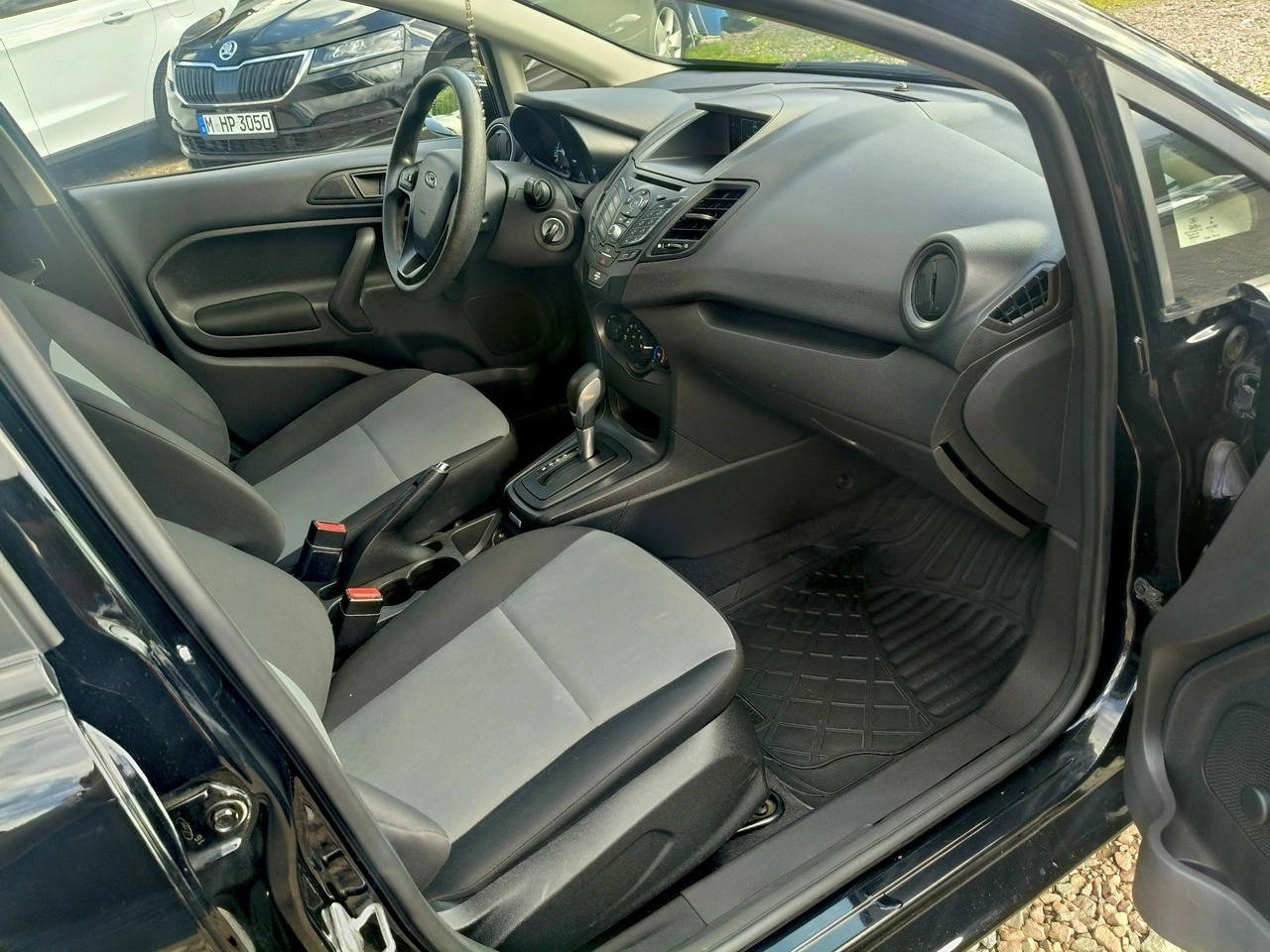 Ford Fiesta - Zdjęcie 12