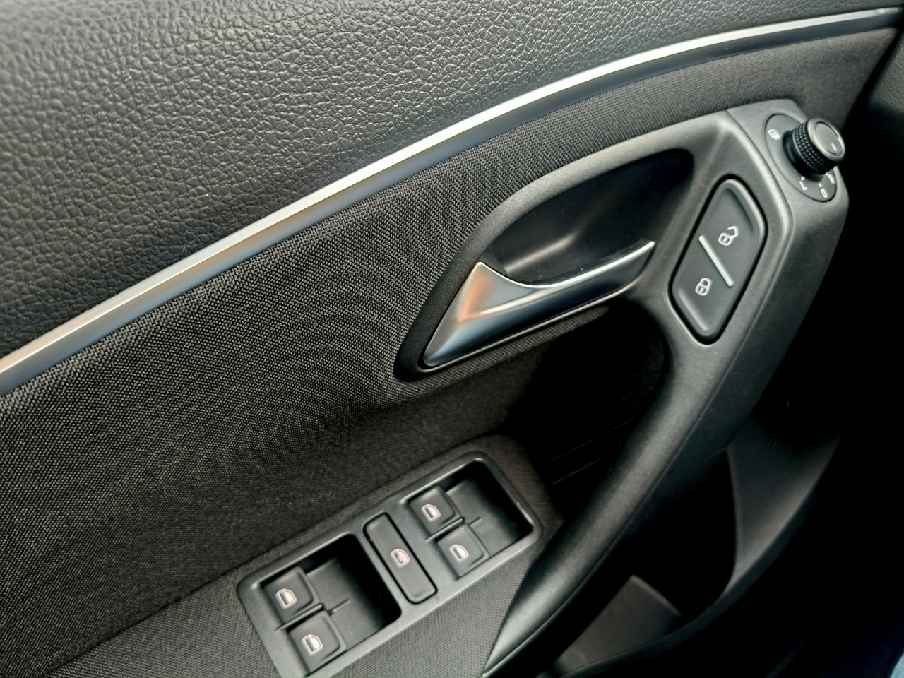 Volkswagen Polo - Zdjęcie 9