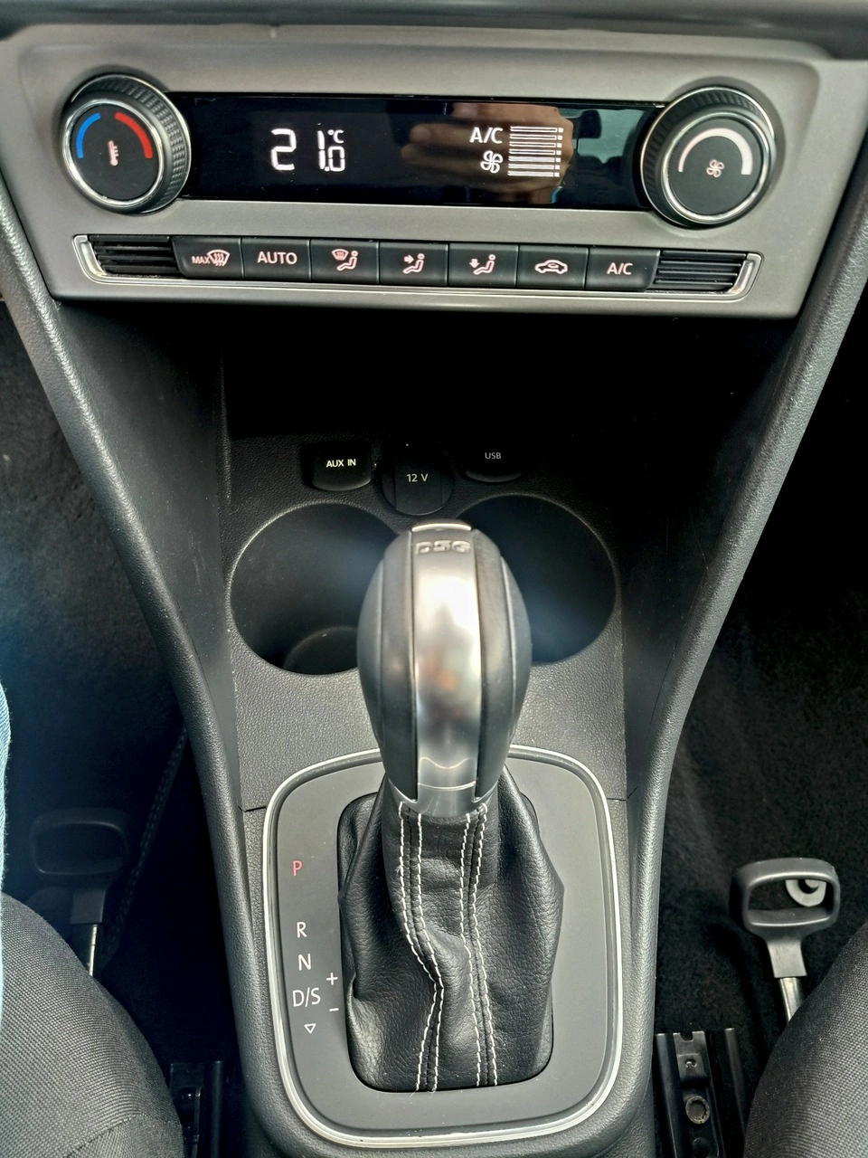 Volkswagen Polo - Zdjęcie 8