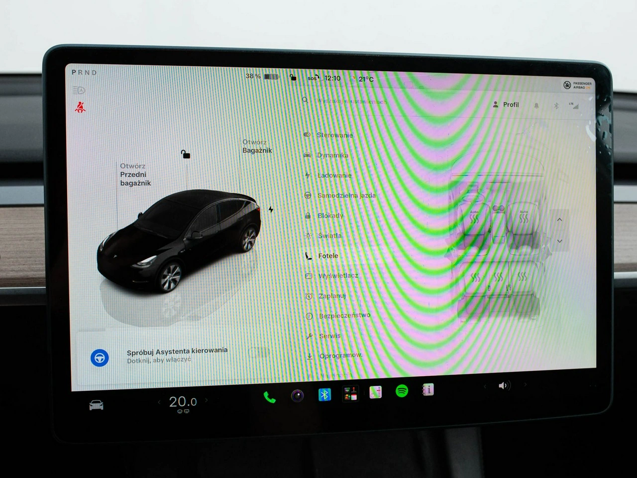Tesla Y - Zdjęcie 19