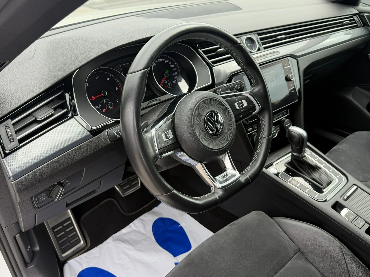Volkswagen Arteon - Zdjęcie 22