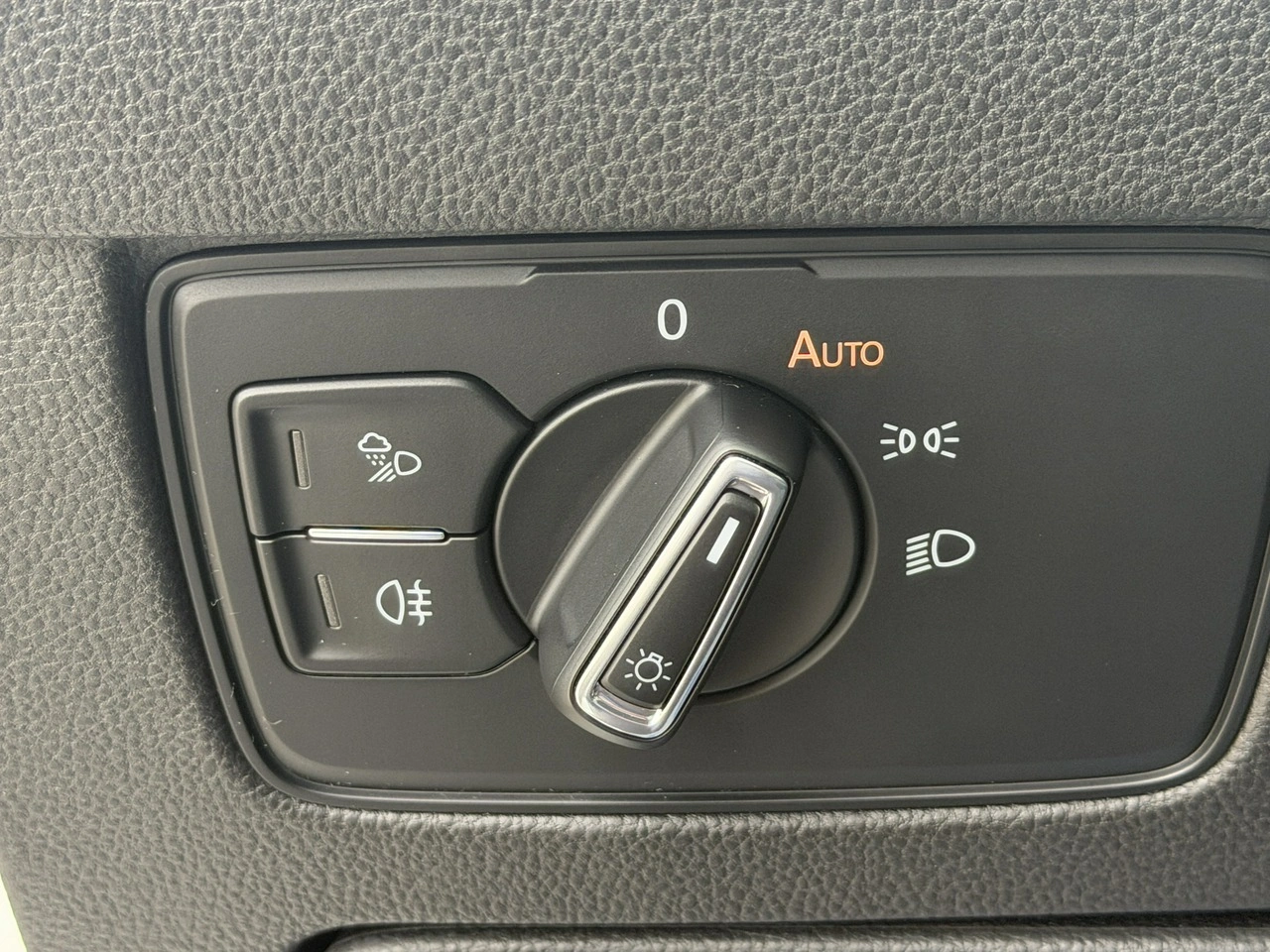 Volkswagen Arteon - Zdjęcie 17