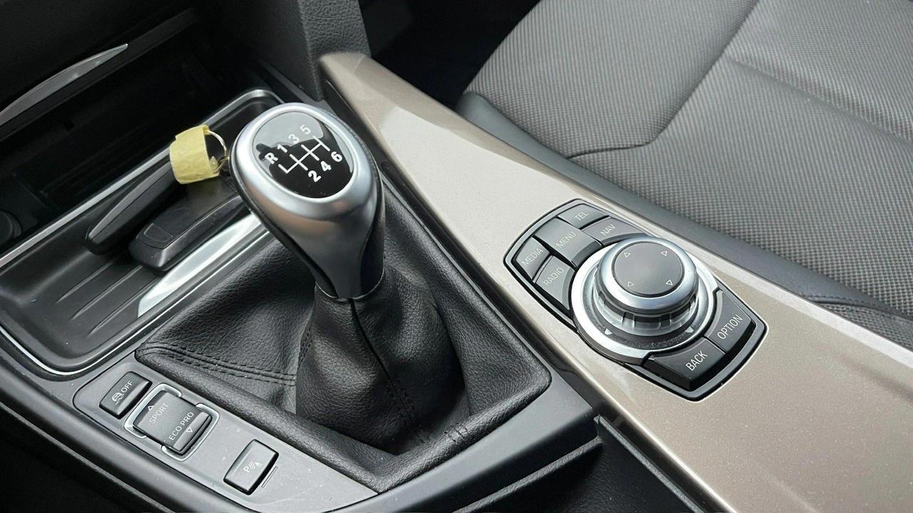 BMW 318 - Zdjęcie 30