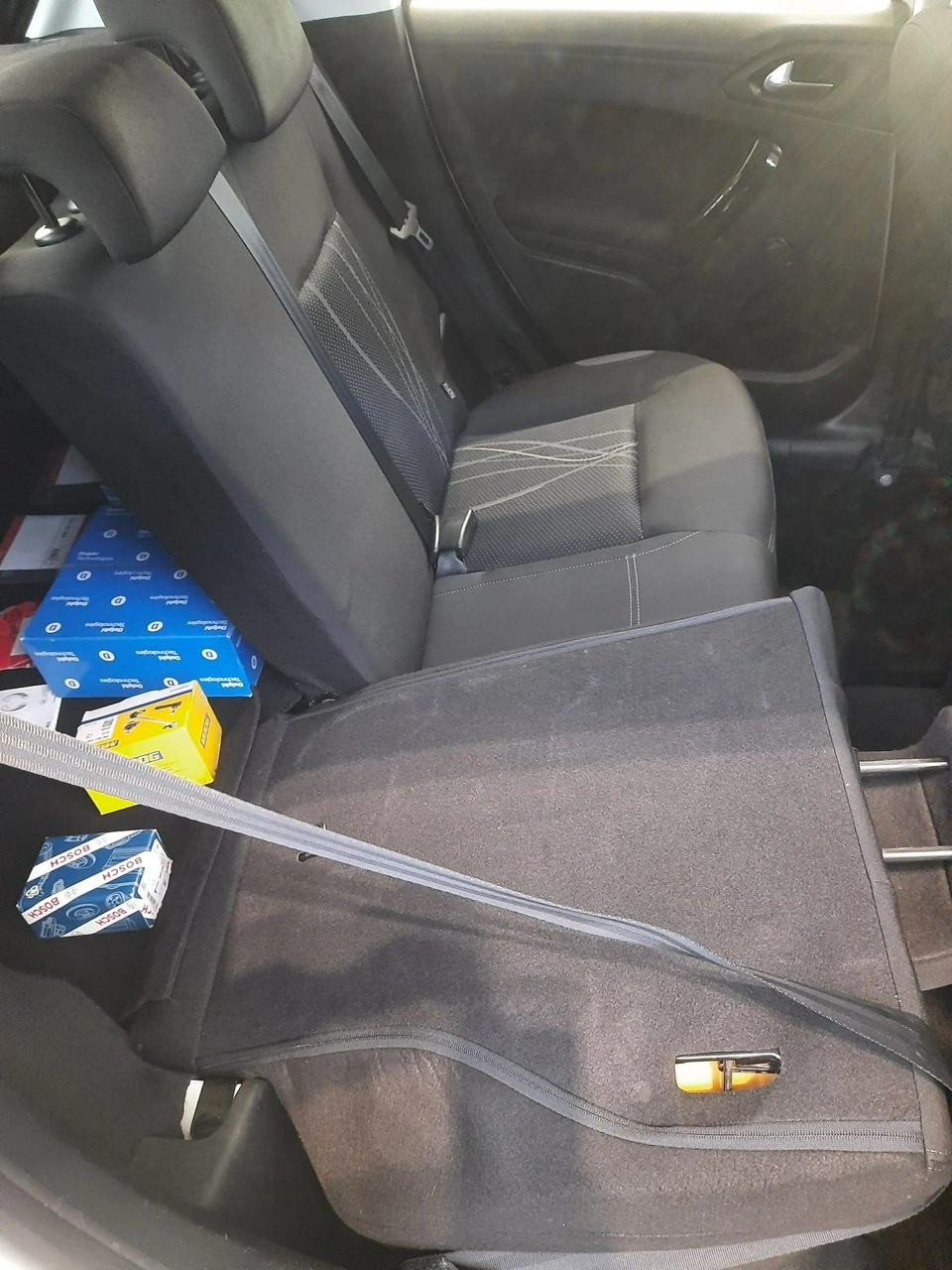 Peugeot 208 - Zdjęcie 32