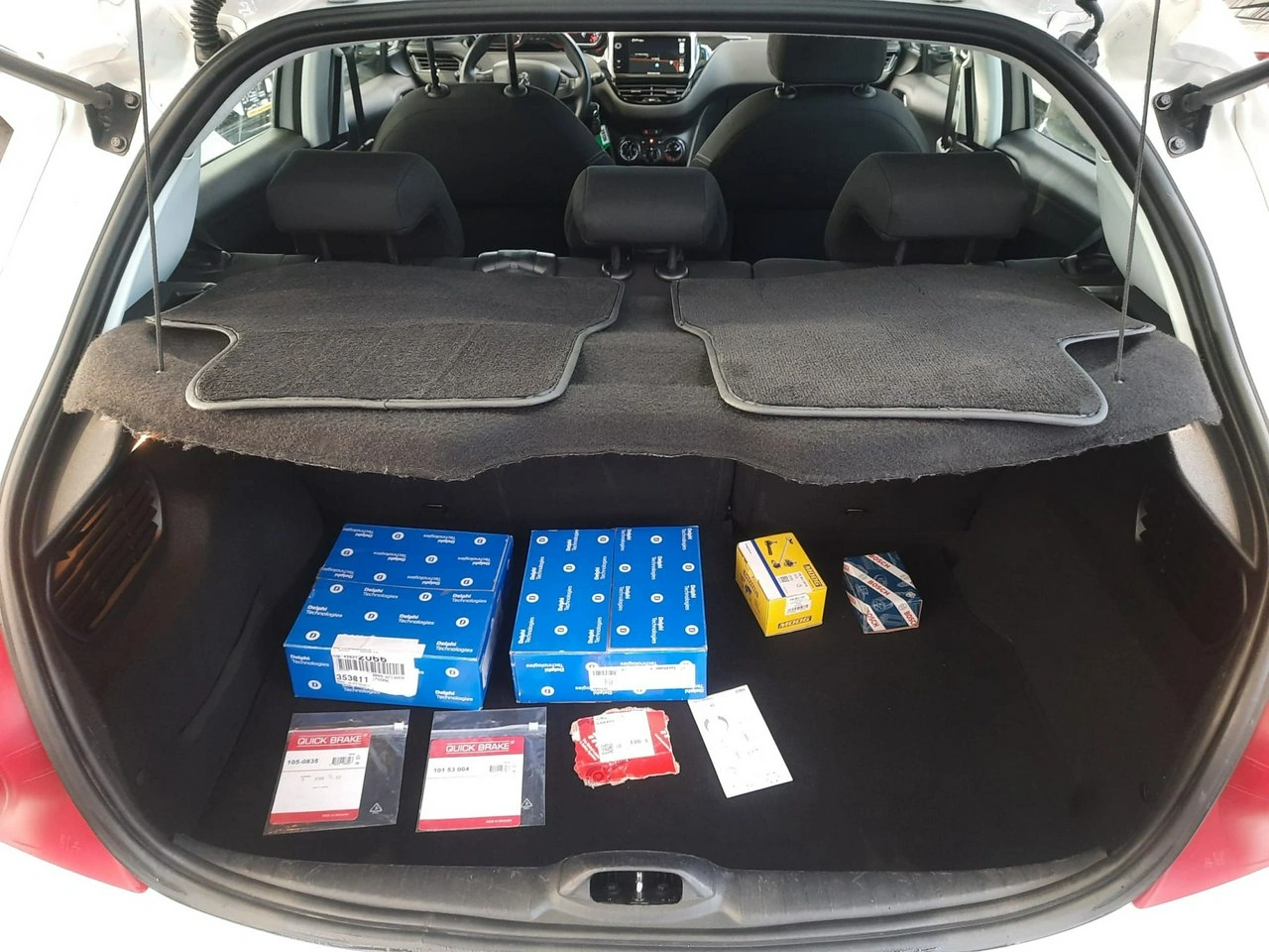 Peugeot 208 - Zdjęcie 34