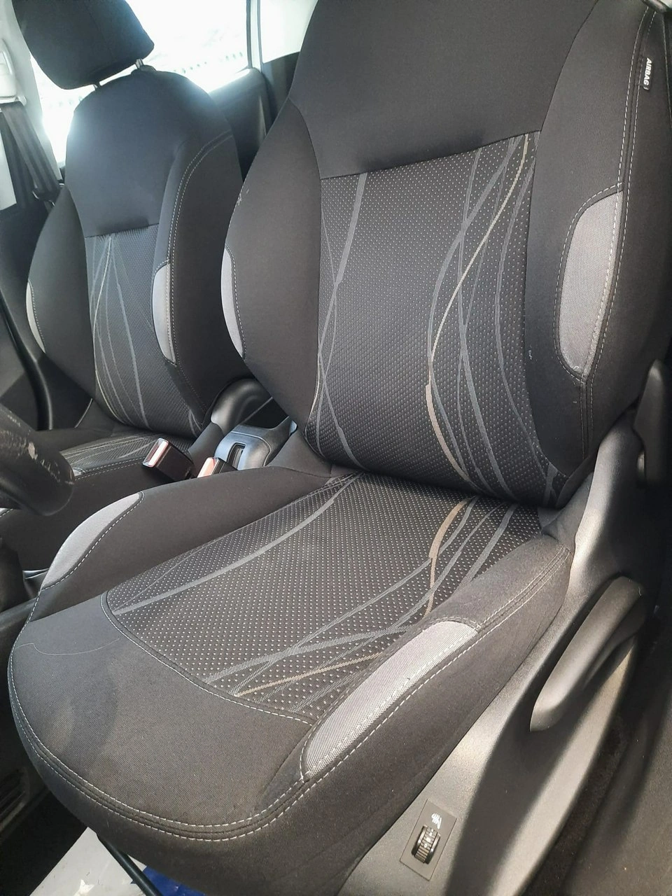 Peugeot 208 - Zdjęcie 22